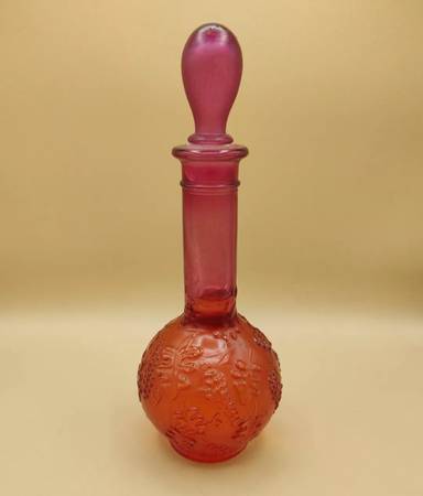 Vintage Avon Skin So Soft Christmas red bath oil bottle 1