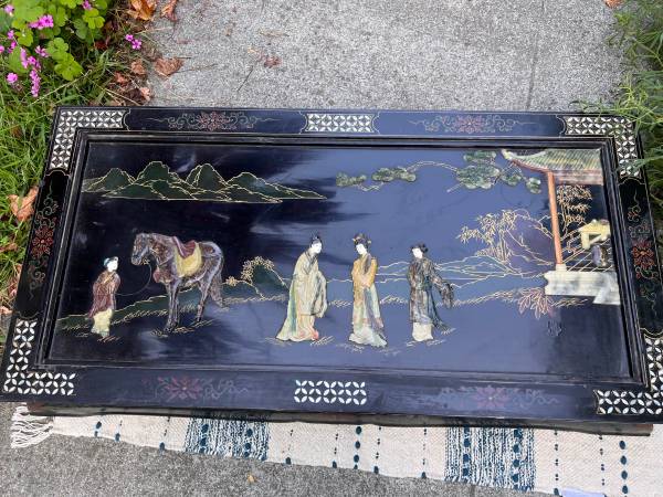 Vintage black lacquer Chinese coffee table 1