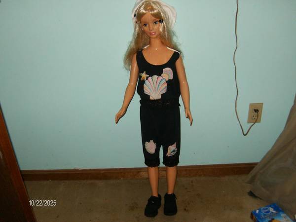 barbie 3 ft. doll 1
