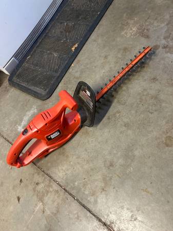 Hedge trimmer 1