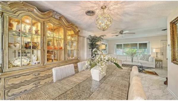 Beautiful and unique dining room table 1