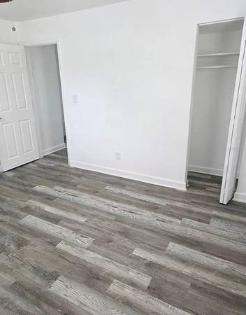 $1,100 / 2br - 850ft2 - 2 bed 1 bath 2-plex with 850 sf. Off MLK (405) and S. Park Ave. w/ fen (Titusville)63823720946817124