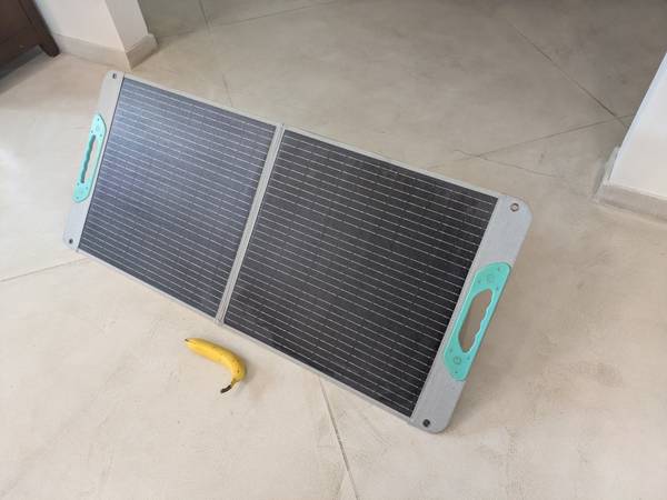 Renogy e-Flex Core 100w Portable Solar Panel 1