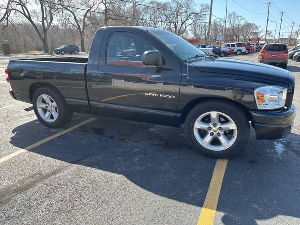 2007 Dodge Ram 1500 ST - $9,990 (Urbana, IL)63469768526465122