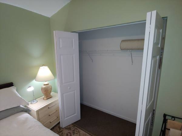 $950 / 215ft2 - $950 Fully-Furnished Private Bedroom in Clean, Upscale Townhome (Plantation/Sunrise)64001848475905124