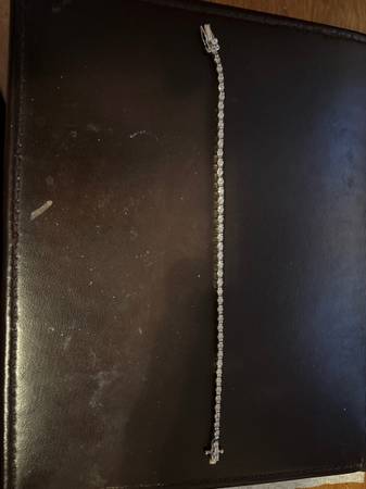 Diamond tennis bracelet 1