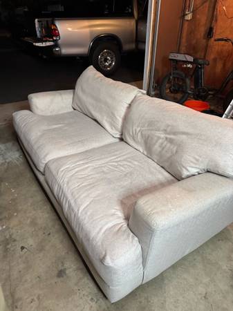 2 cushion couch 1