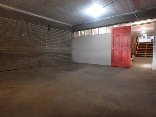 Artist Studio/Creative Office - 330 sq ft $710 per mos 1