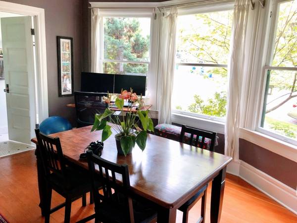 $3800.00 / 2br - 1250ft2 - Beautiful Spacious Apartment in Classic Home63884889788035122