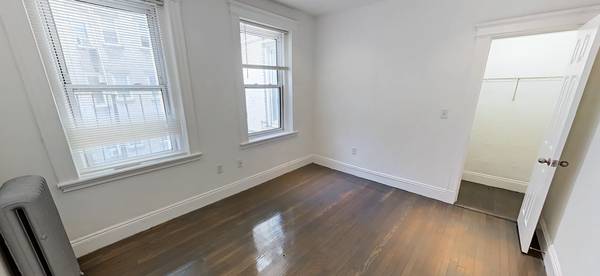 $2,850 / 1br - Fenway 1BR w/ Hardwood Floors + Stainless Steel – $2,850 – 11/1/25 (Boston)63996834118658120