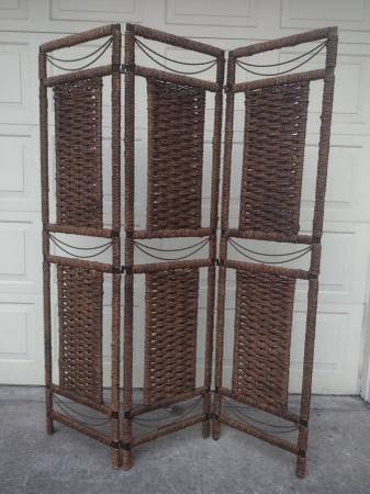LARGE SCREEN / ROOM DIVIDER / WALL ART 1