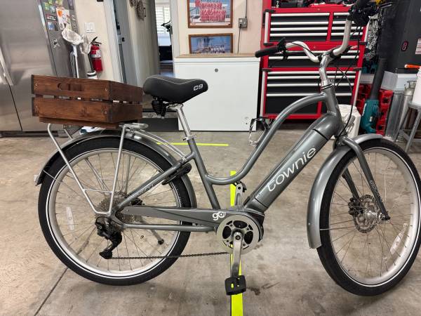 Electra TOWNIE GO! Step Thru Electric Bicycle