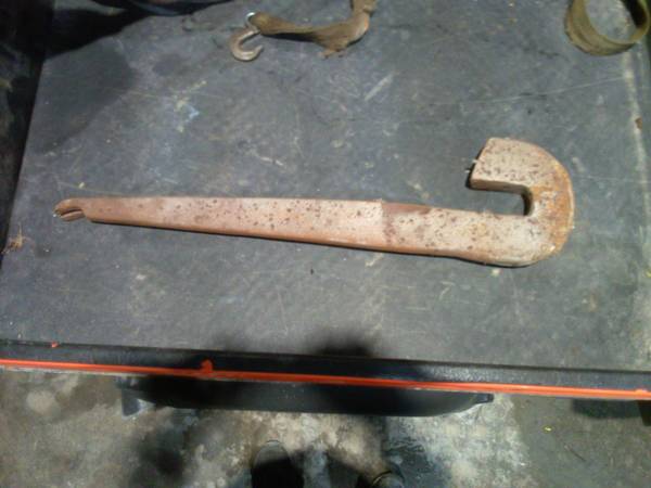 Railroad tool 1