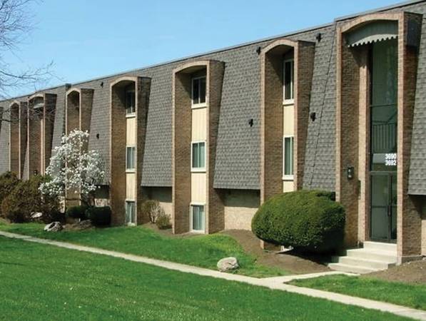 Dishwasher, Fully Equipped Kitchen, Covered Carport 1