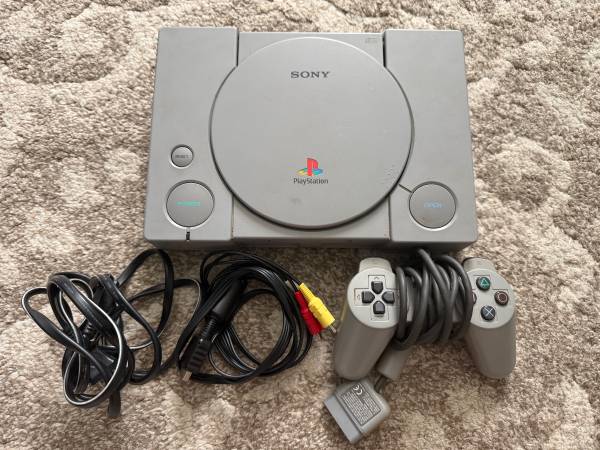 Playstation 1 console 1