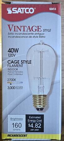 Satco Light Bulbs x 24 1