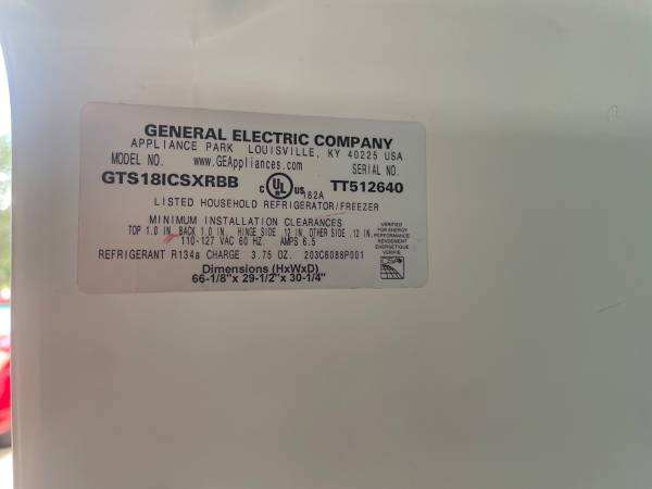 Working Refrigerator/ Freezer 1