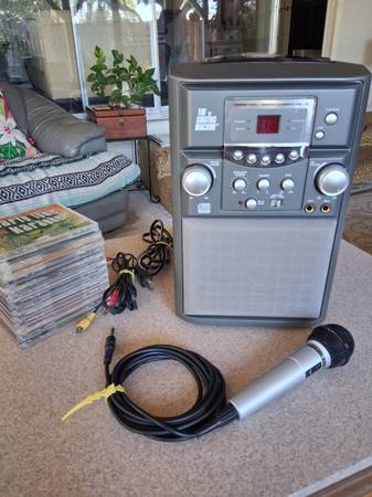 Karaoke System CD Player The Singing Machine SMG-138 1