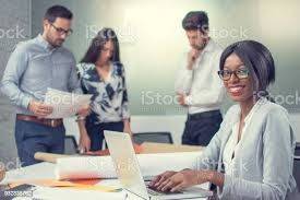 TRAINEES & SALES VETERANS-NO COLD CALL-LEADS GIVEN-EARN 6 FIGURES 1