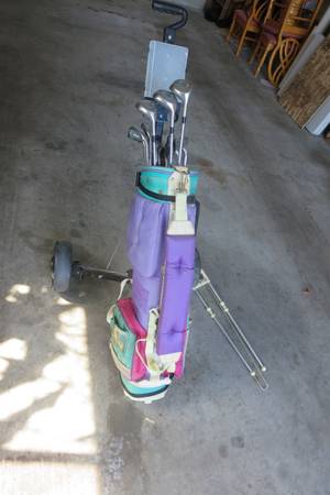 Golf Clubs & Cart - Woman's 1