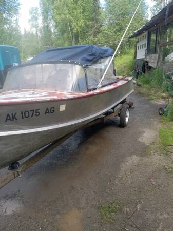 1957 CRESTLINER 1