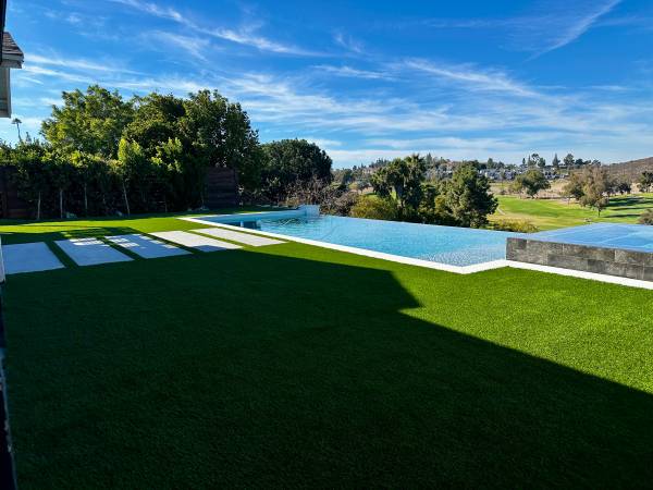 Pavers,Artificial Grass, Retaining Wall,viny and wood Fences,concrete 1