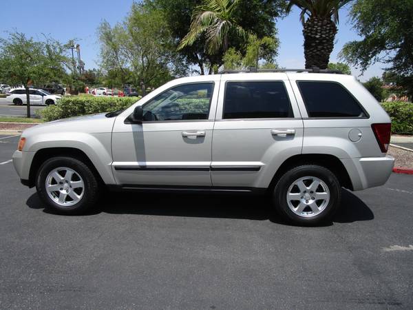 2009 Jeep Grand Cherokee Laredo /w 76k miles, Well Kept, Clean Carfax - $8,900 (Stevenson Ranch)63441223392899123
