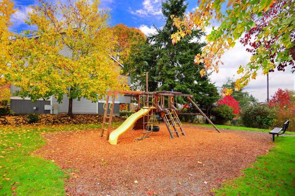 $1,499 / 2br - 950ft2 - Spacious 2 Bedroom 1 Bathroom, Located in South Tacoma63862288769409121