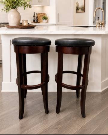 Solid Oak Vintage Bar Stools / Counter Stools 1