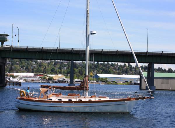 40' Ta Shing "Panda" - Refurbished and Ready ! 1