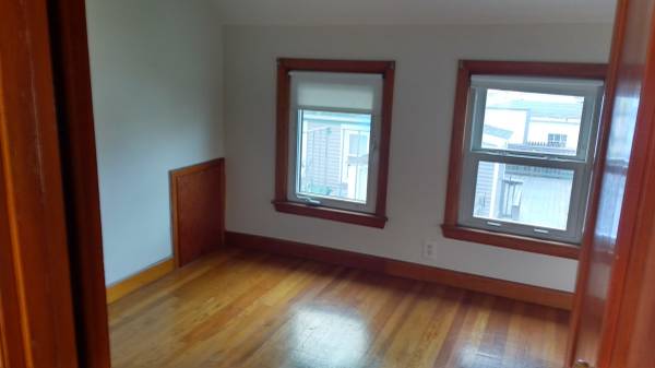 $1,800 / 2br - 800ft2 - Small 2BR apt on Wilder St (Nashua)63656178351233124