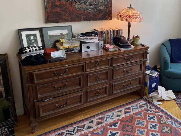 Dresser (9-drawer) 1