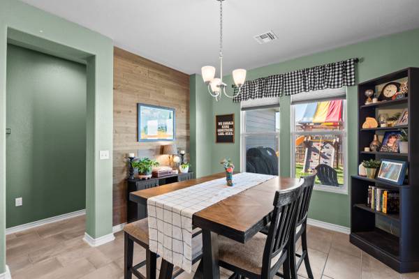 $368,500 / 3br - 1830ft2 - ¡Ayuda con $3,000 en costos de cierre! TM ISD, ¡Casa en venta!64036542210945122