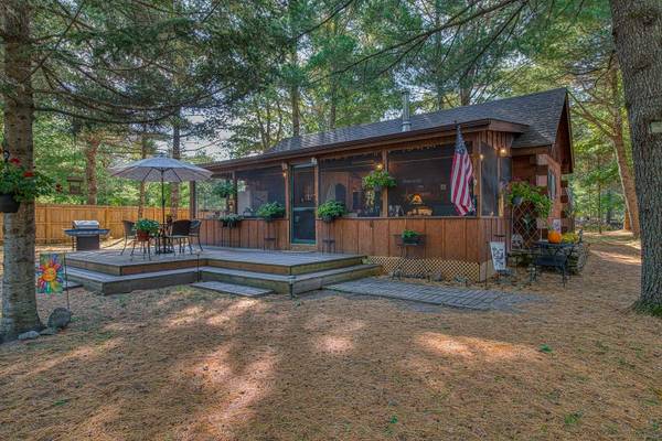 REDUCED!   3-Season Cabin with Deeded Access to Oswego Lake! 1