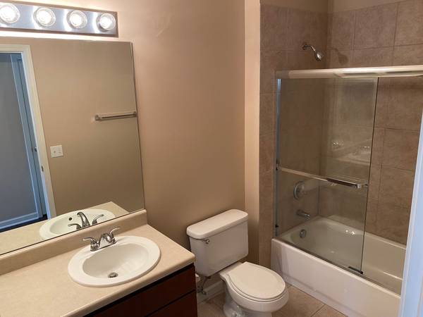 $1,250 / 1br - 822ft2 - Pet Friendly Community With Dog Park! FREE OCTOBER RENT!64020845366914124