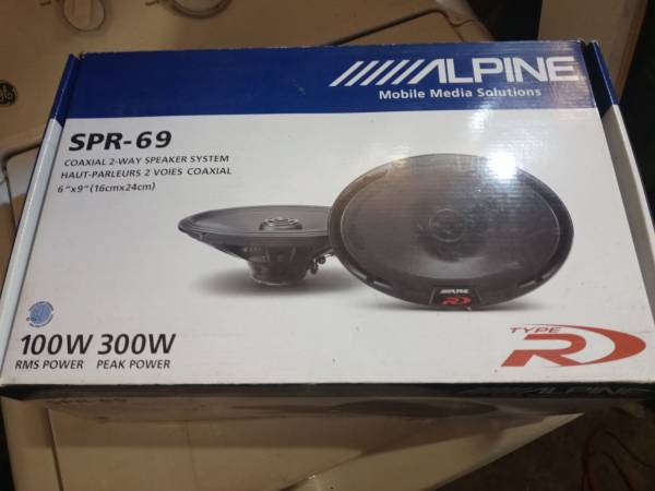 Alpine type r's 6x9s 1