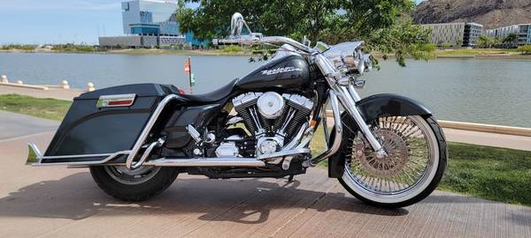 2005 Harley Road King FLHR  Priced to Move  Make an Offe 1