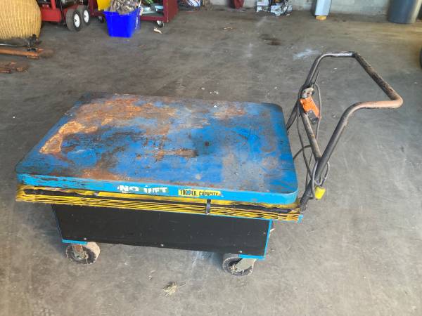 Electric Lift Table 1
