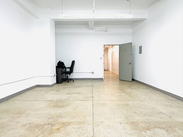 $2,145 / 757ft2 - For Rent by Owner - 252-603 (Midtown West)63765621204097121