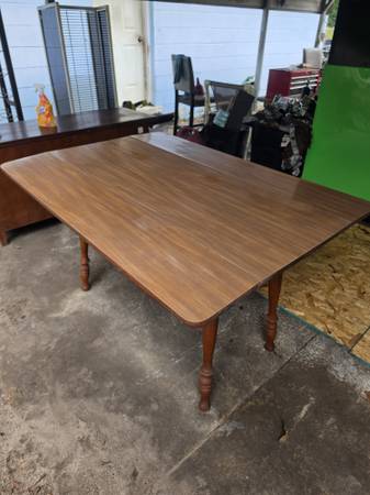 Vintage drop leaf dinning table with 4 chairs 1