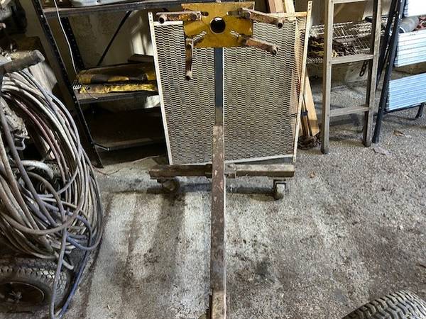 Engine Stand 1