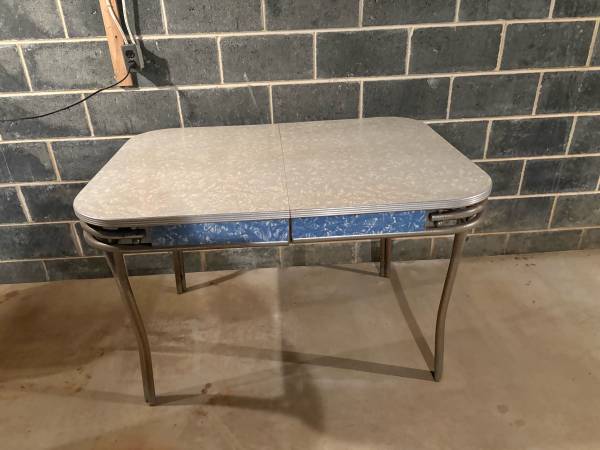 Retro Rectangular Formica Kitchen Table Mid Century Modern 1