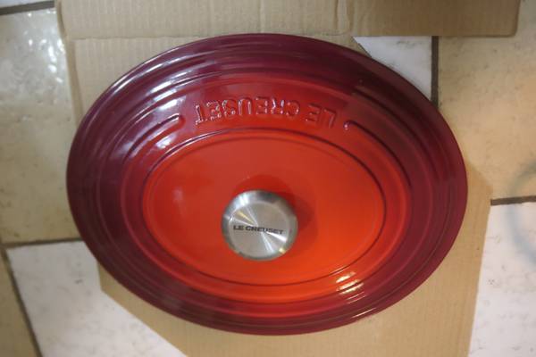 Le Creuset 8 Quart Oval Dutch Oven Lid - New 1