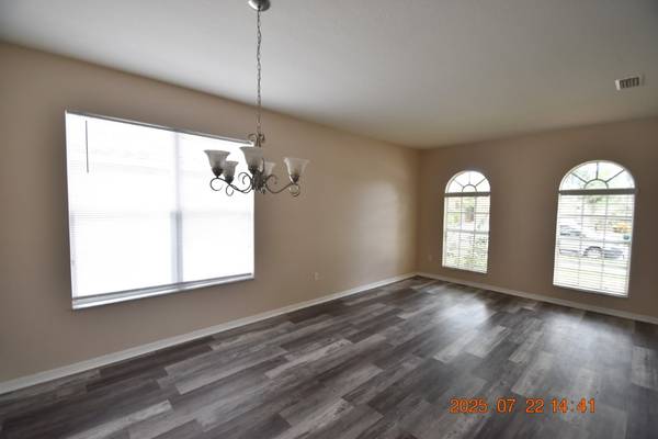 $2,095 / 4br - 2044ft2 - 11321 Flora Springs Dr-new wood laminate flooring, South Fork communty (Riverview)63991085615363122
