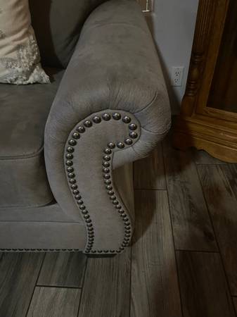 Nice sofa and two matching recliners 1