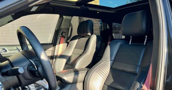 2018 Jeep Grand Cherokee TRACKHAWK - $36,00063470763993089123
