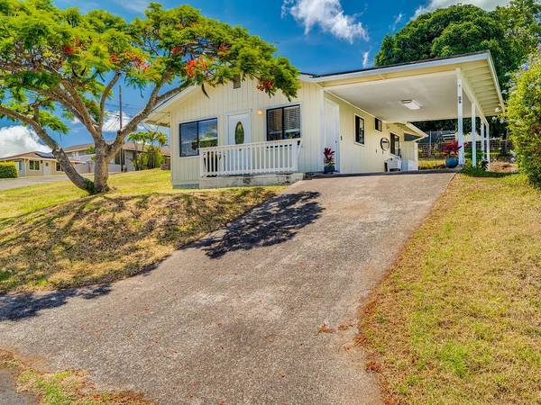 $795,000 / 2br - 600ft2 - ¡Linda cabaña en Makawao! 2 habitaciones, 1 baño, ¡vista parcial al océano! (Makawao)63686746337539122