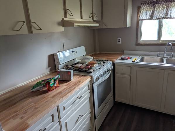 $70,000 / 4br - Four bedroom two bath freshly remodelled63978410800898121
