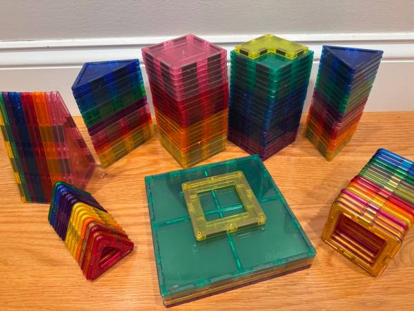 Magnetic Tiles STEM Building Blocks 1