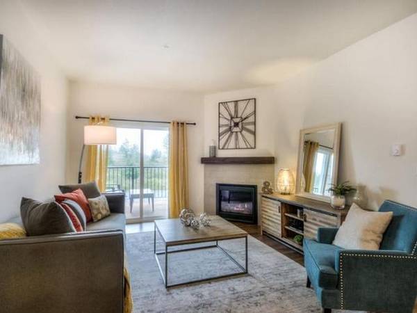$1,874 / 2br - 938ft2 - Dual pane windows & ceiling fan, Abundant counter space (Lacey)63852483496065122